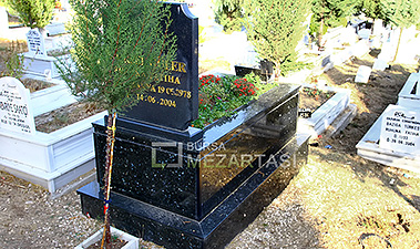 Bursa Garnit Mezar Modelleri